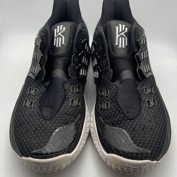 Nike Kyrie Low 2 'Black Metallic Silver’ ”AV6337-003”'- Men 10.5 - Picture 2 of 9